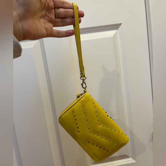 Never used Stuart weitzman wristlet / wallet! 💛 - Picture 2 of 8